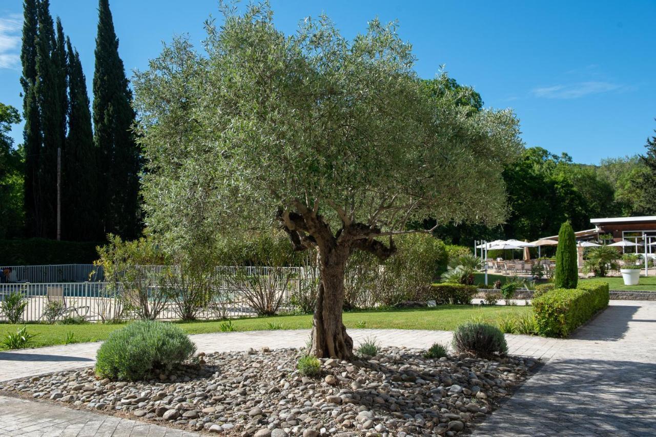 Novotel Aix-En-Provence Pont De L'Arc Экстерьер фото