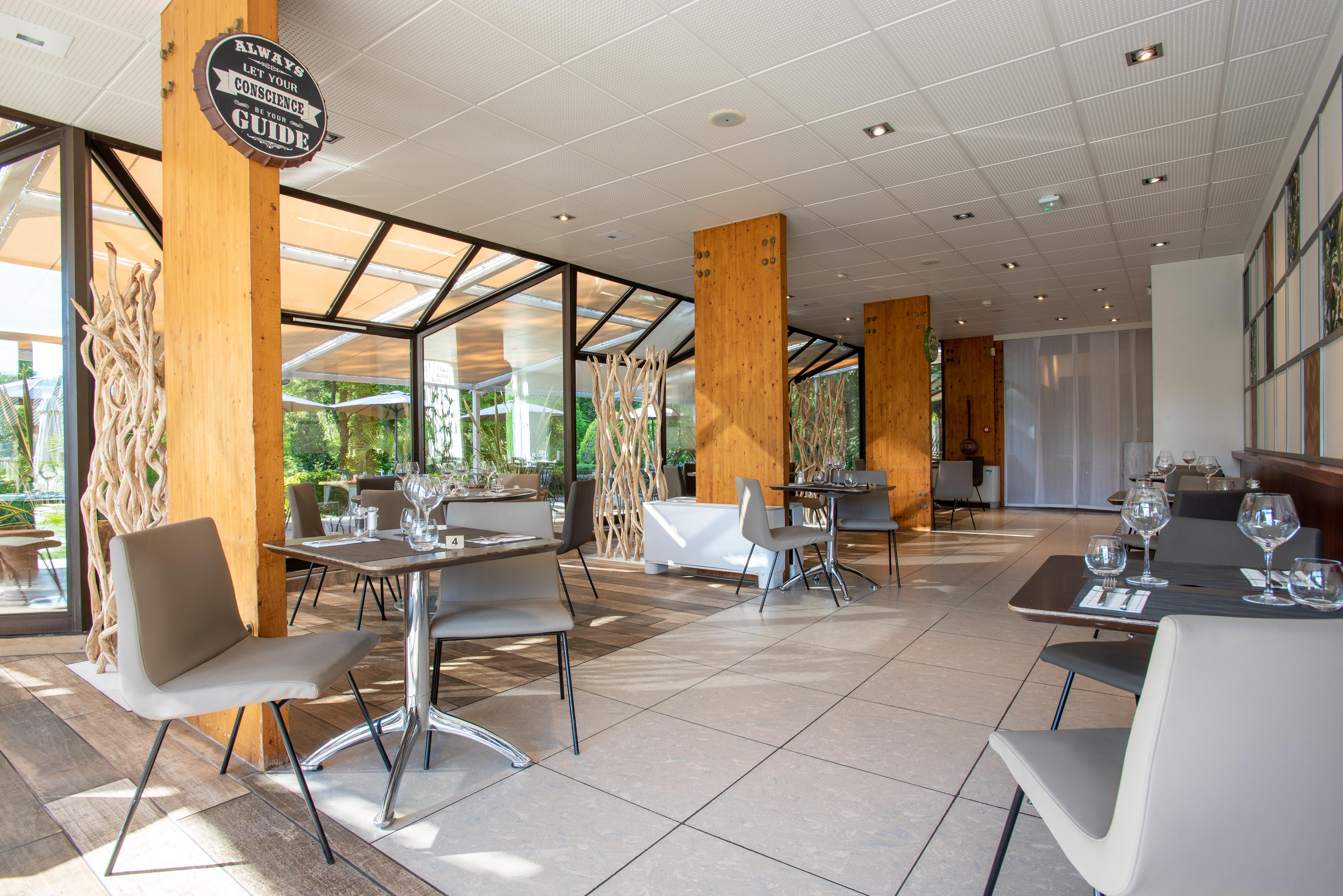 Novotel Aix-En-Provence Pont De L'Arc Экстерьер фото